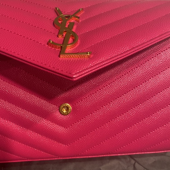 WOC BARELY USED ( only 1 or 2 times)comes with box and dust bag - Picture 5 of 6